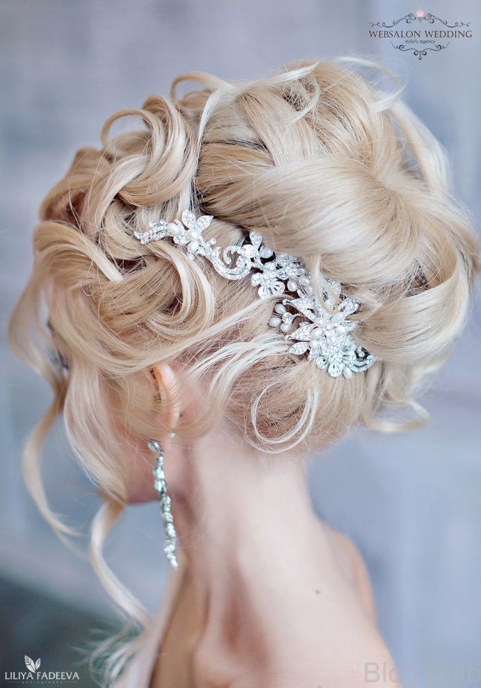10 chic wedding hair updos for elegant brides 9 10 Chic Wedding Hair Updos For Elegant Brides