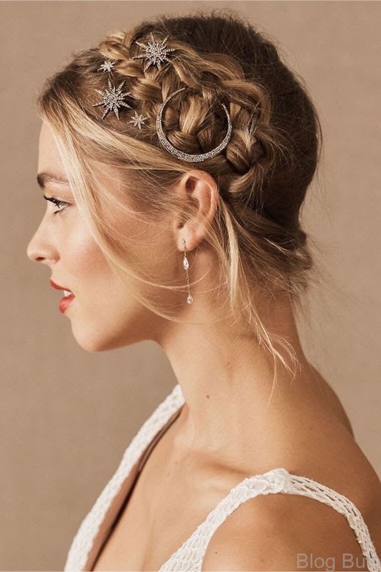 %name 20 Easy Beach Wedding Hairstyles Thatll Be The Talk Of The Night