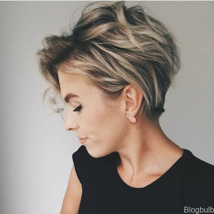 7 easy hairstyles for women that look good at any age 5 7 Easy Hairstyles For Women That Look Good at Any Age