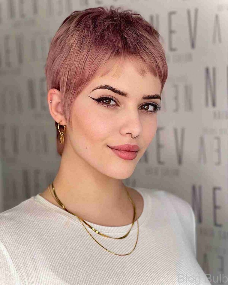 10 best long straight hairstyles and haircuts to bring out your charm 12 10 Best Long Straight Hairstyles And Haircuts To Bring Out Your Charm