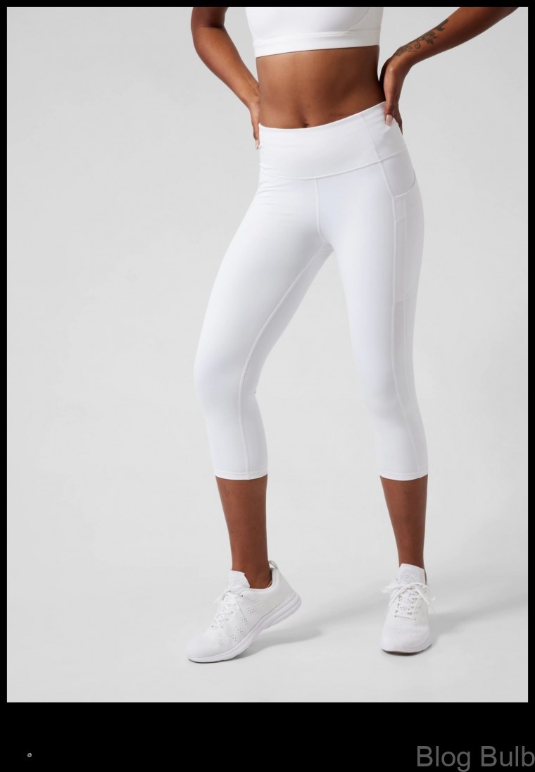 %name The Best White Leggings for Every Body Type